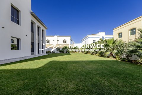 Villa de 9 dormitorios en Abu Dhabi, UAE No. 104793 20