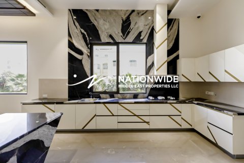 Villa de 9 dormitorios en Abu Dhabi, UAE No. 104793 7