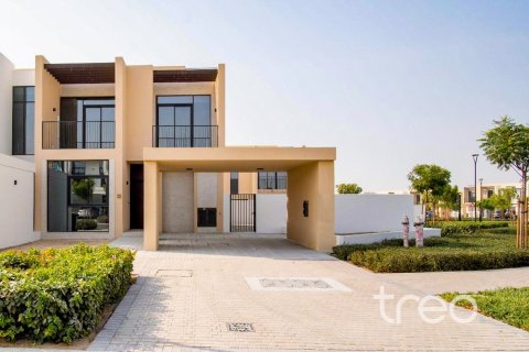 4 bedrooms Villa in EMAAR South, UAE No. 220908