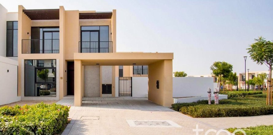 4 bedrooms Villa in EMAAR South, UAE No. 220908