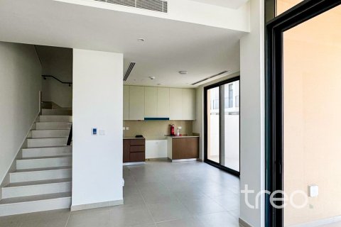 4 bedrooms Villa in EMAAR South, UAE No. 220908 8