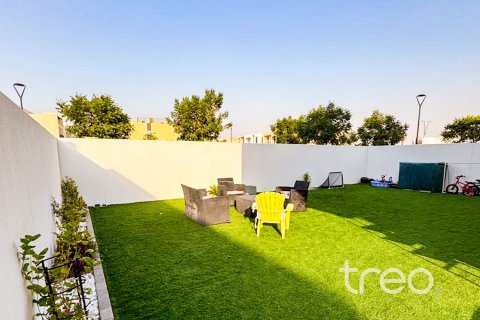 4 bedrooms Villa in EMAAR South, UAE No. 220908 24