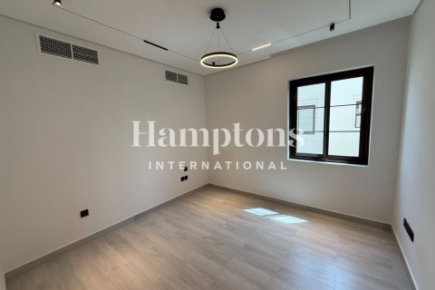 Villa de 4 dormitorios en Bella Casa, UAE No. 223825 15