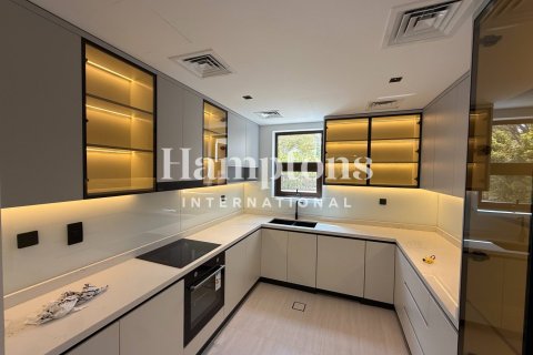 Villa de 4 dormitorios en Bella Casa, UAE No. 223825 9