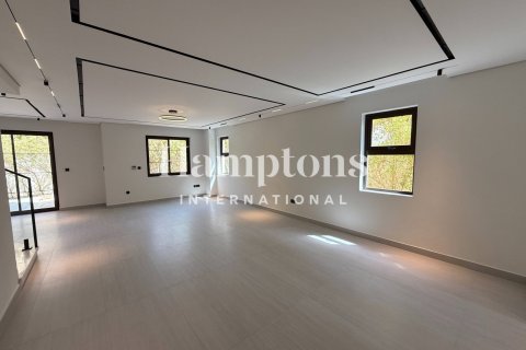 Villa de 4 dormitorios en Bella Casa, UAE No. 223825 8