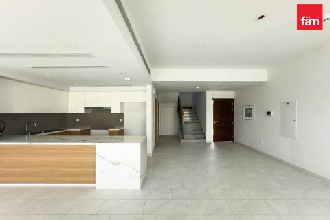 3 bedrooms Townhouse in Dubai, UAE No. 213183 14