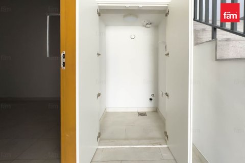 3 bedrooms Townhouse in Dubai, UAE No. 213183 17