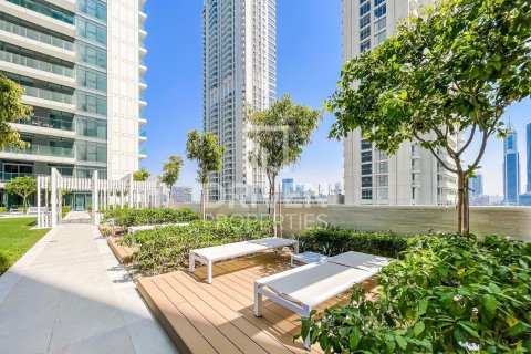 1 غرف نوم شقة في EMAAR Beachfront, الإمارات العربية المتحدة رقم 211568 16