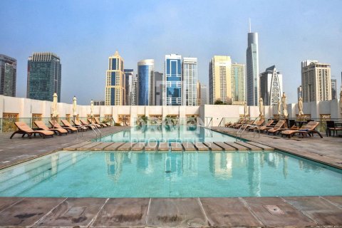 Apartment de 2 dormitorios en West Avenue Tower, UAE No. 202541 16