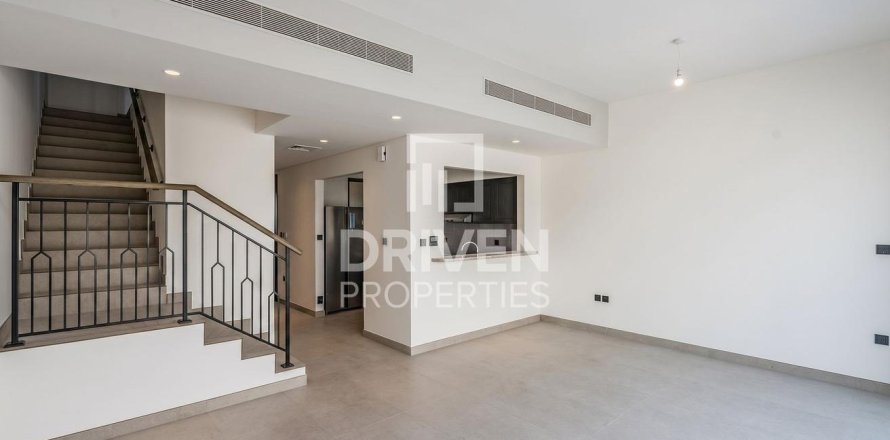 4 غرف نوم تاون هاوس في Damac Lagoons, الإمارات العربية المتحدة رقم 214500