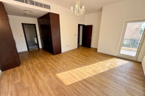 5 bedrooms Villa in The Villa, UAE No. 213064 11