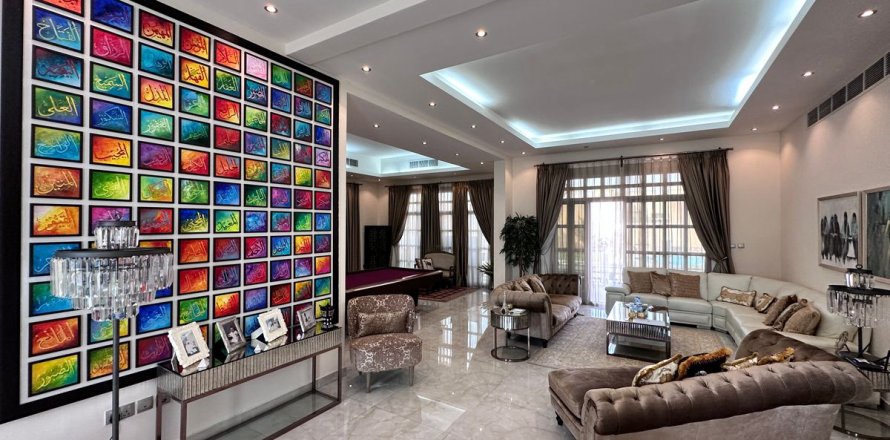 Villa de 5 chambres à Al Barsha, UAE No. 221892
