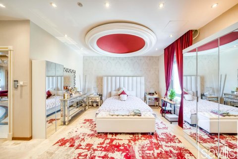 5 bedrooms Villa in Jumeirah 3, UAE No. 211068 22