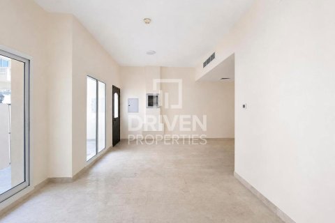 3 bedrooms Townhouse in District 10, UAE No. 218700 4