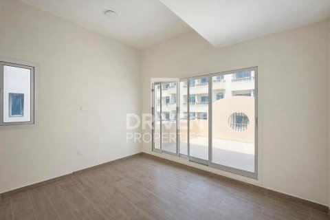 3 bedrooms Townhouse in District 10, UAE No. 218700 15