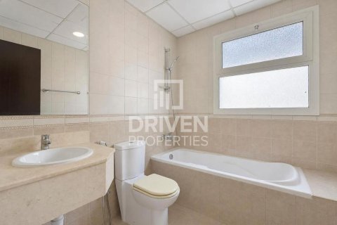 3 bedrooms Townhouse in District 10, UAE No. 218700 22
