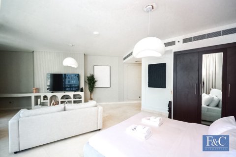 83m² Apartment in DIFC, UAE No. 153383 5