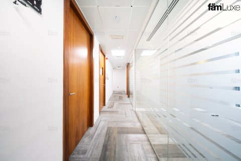 Офис 340.9м² в Дубай, ОАЭ №147528 13