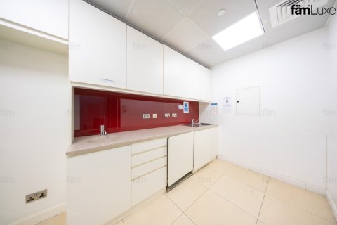 Офис 340.9м² в Дубай, ОАЭ №147528 15