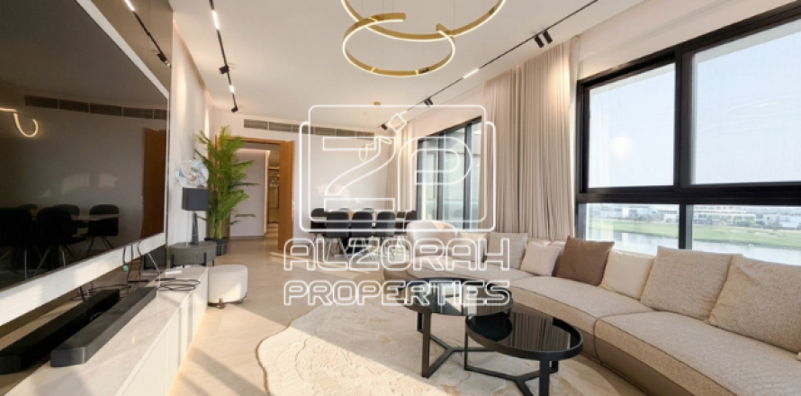Apartment de 3 dormitorios en Al Zorah, UAE No. 216724