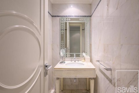 3 bedrooms Apartment in Palazzo Versace, UAE No. 211075 18