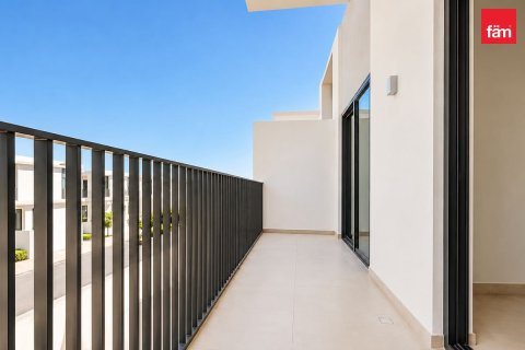 3 bedrooms Villa in Dubai, UAE No. 223865 8