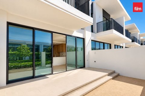3 bedrooms Villa in Dubai, UAE No. 223865 9
