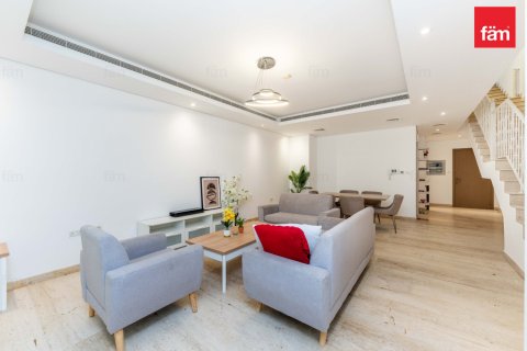 4 bedrooms Townhouse in Dubai, UAE No. 166915 3