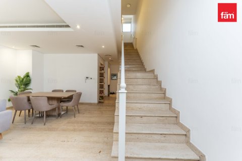 4 bedrooms Townhouse in Dubai, UAE No. 166915 4