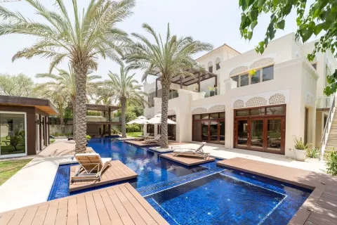 Villa de 19 chambres à Dubai, UAE No. 134299 4