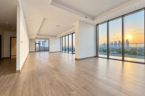 Apartment de 4 dormitorios en Dubai Festival City, UAE No. 221646