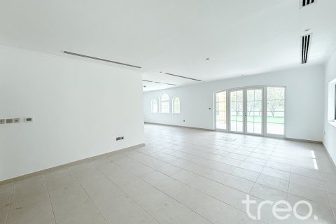 Villa de 3 chambres à Legacy, UAE No. 222763 12
