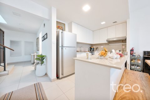 4 bedrooms Townhouse in Naseem Townhouses, UAE No. 220645 6