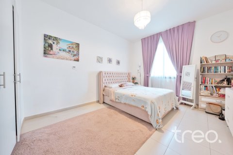4 bedrooms Townhouse in Naseem Townhouses, UAE No. 220645 15