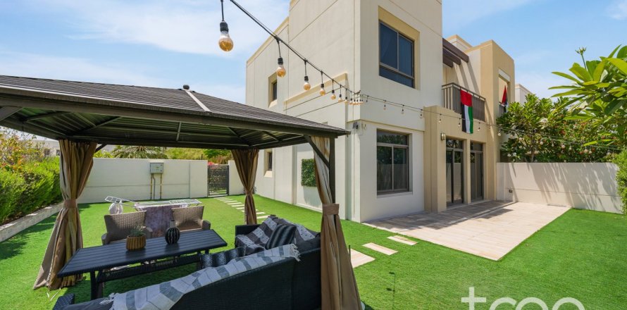 4 bedrooms Townhouse in Naseem Townhouses, UAE No. 220645