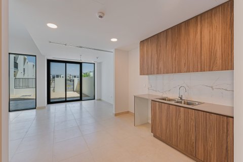 Townhouse de 3 dormitorios en Town Square, UAE No. 170609 8