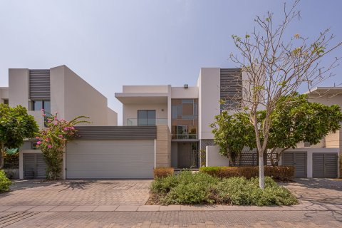 Villa de 4 chambres à Muwaileh Commercial, UAE No. 207545