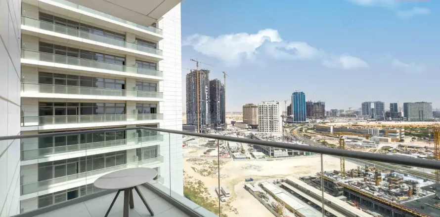 Apartment de 2 dormitorios en Al Barsha, UAE No. 205224
