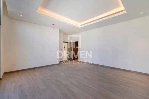 4 bedrooms Villa in District One, UAE No. 226239 12