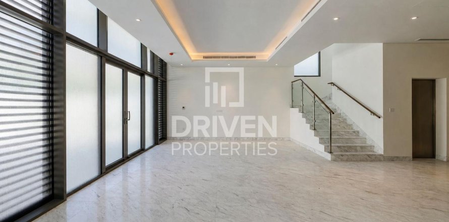 4 bedrooms Villa in District One, UAE No. 226239