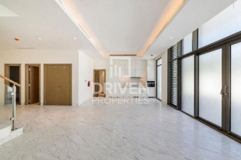 4 bedrooms Villa in District One, UAE No. 226239 4