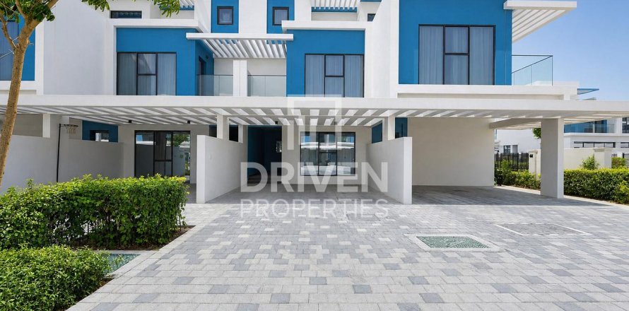 Townhouse de 5 dormitorios en Damac Lagoons, UAE No. 223085