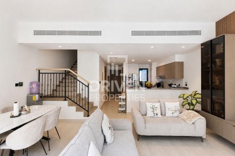 Townhouse de 5 dormitorios en Damac Lagoons, UAE No. 223085 4