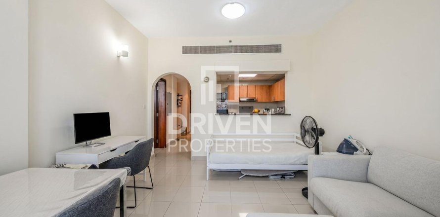 1 bedroom Apartment in Dubai Sports City, UAE No. 211989
