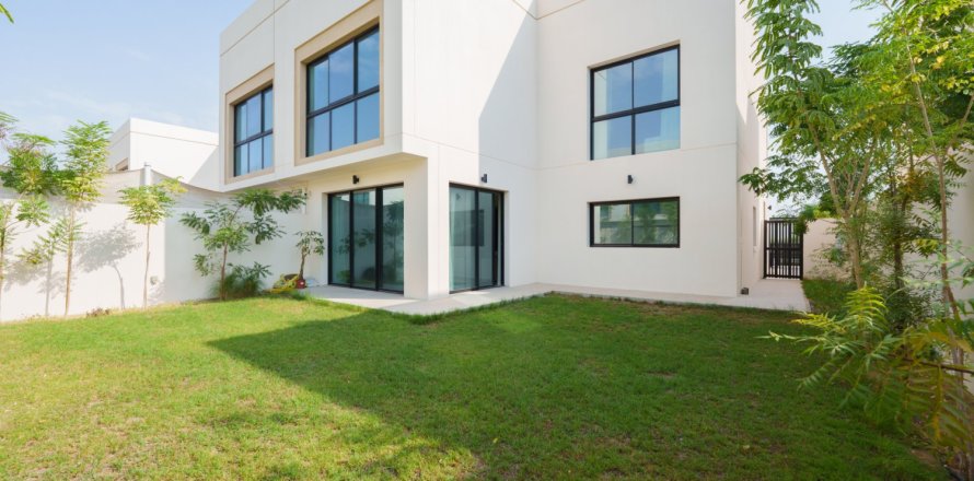 3 bedrooms Townhouse on the Yas Island, UAE No. 213058