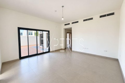 Villa de 5 dormitorios en Al Shamkha, UAE No. 224185 7