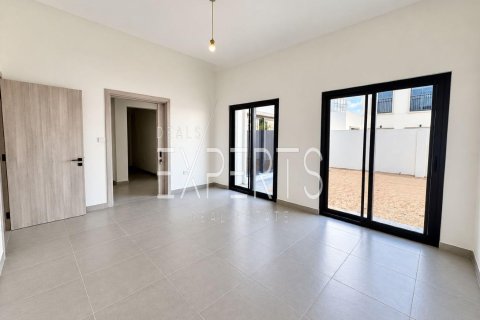Villa de 5 dormitorios en Al Shamkha, UAE No. 224185 8
