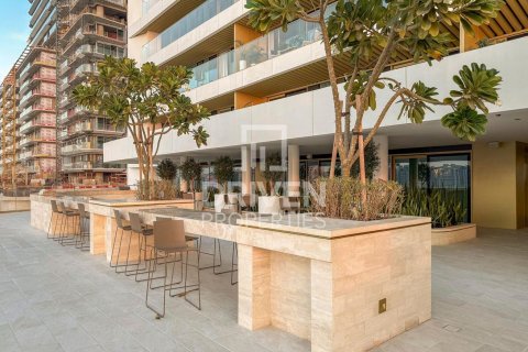 2 bedrooms Apartment in EMAAR Beachfront, UAE No. 212831 21