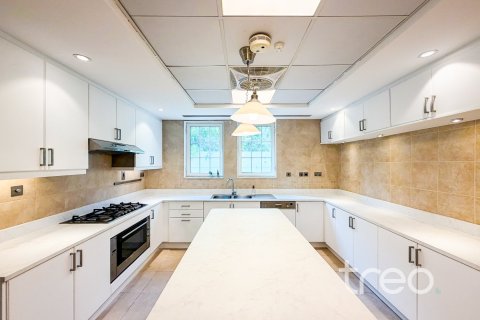 Villa de 4 chambres à Legacy, UAE No. 222749 4