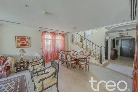 Villa de 4 chambres à Legacy, UAE No. 222749 7
